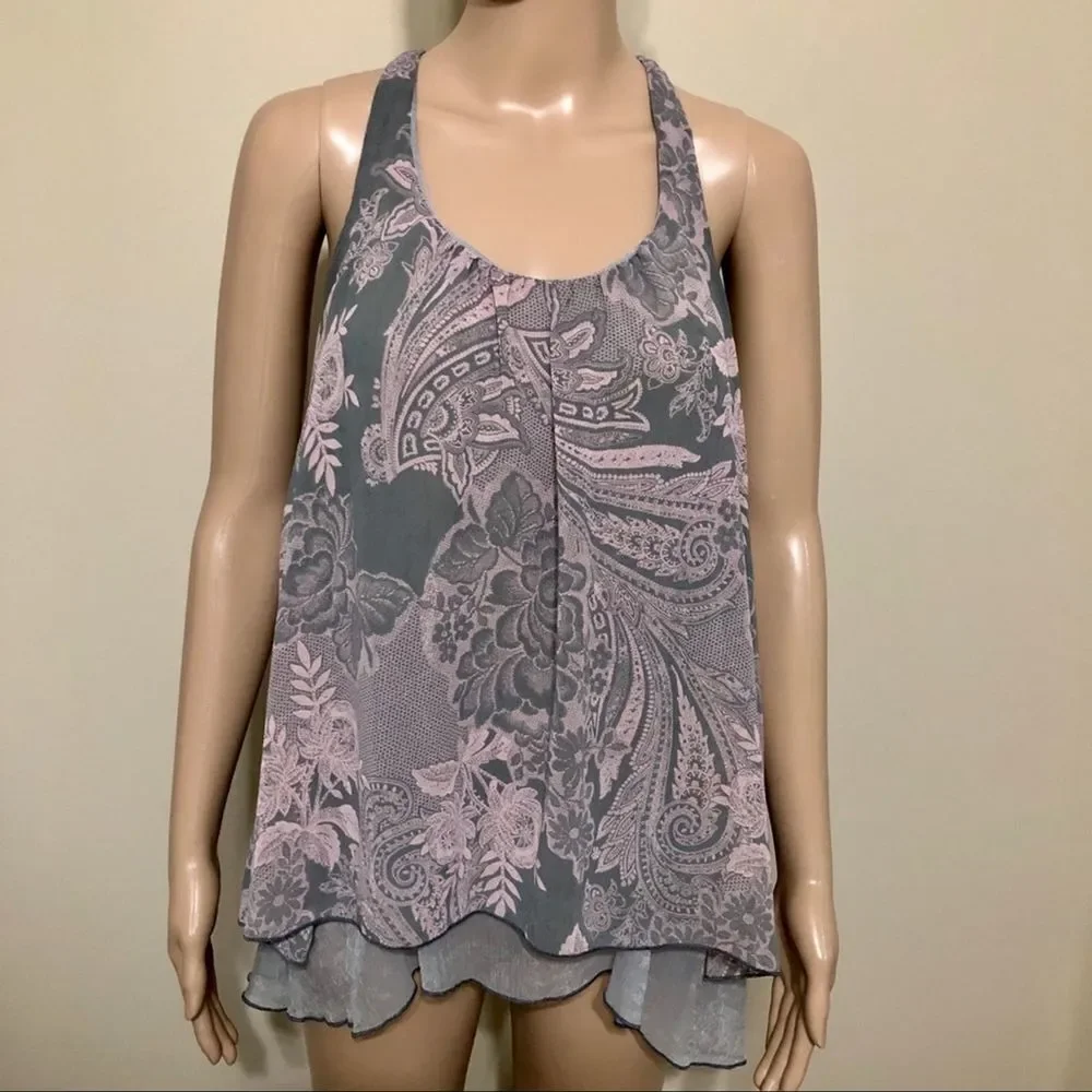Print Ruffled Racer Back Top - Picture 2 of 10
